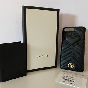 GUCCI iPhone 7 Plus phone cover.